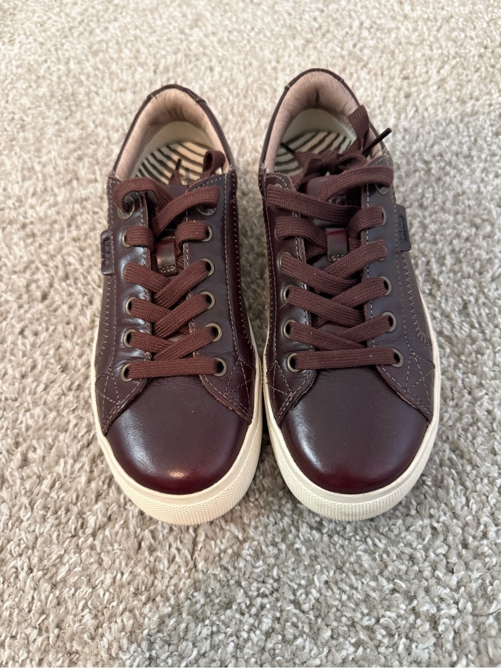 Taos Footwear Women's Merlot Leather Lace-Up Sneakers 6–Plim Soul Lux